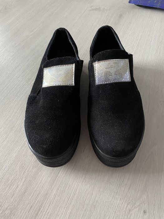 Продам туфлі