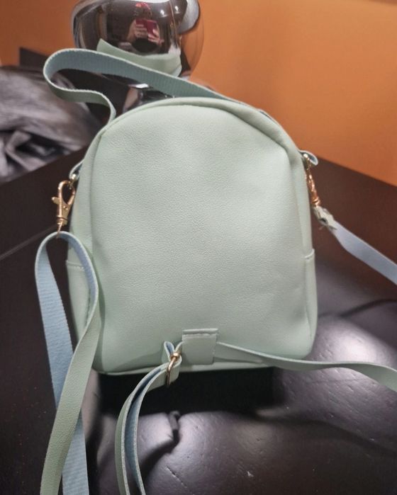 Mochila gato nova em verde