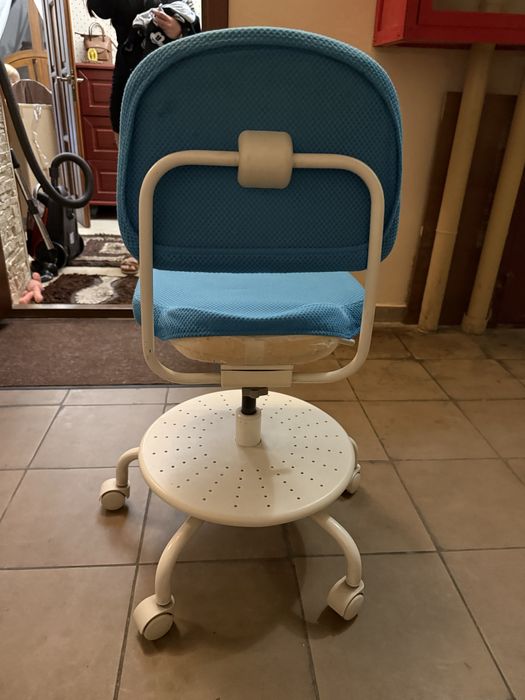 Стул доя школьника