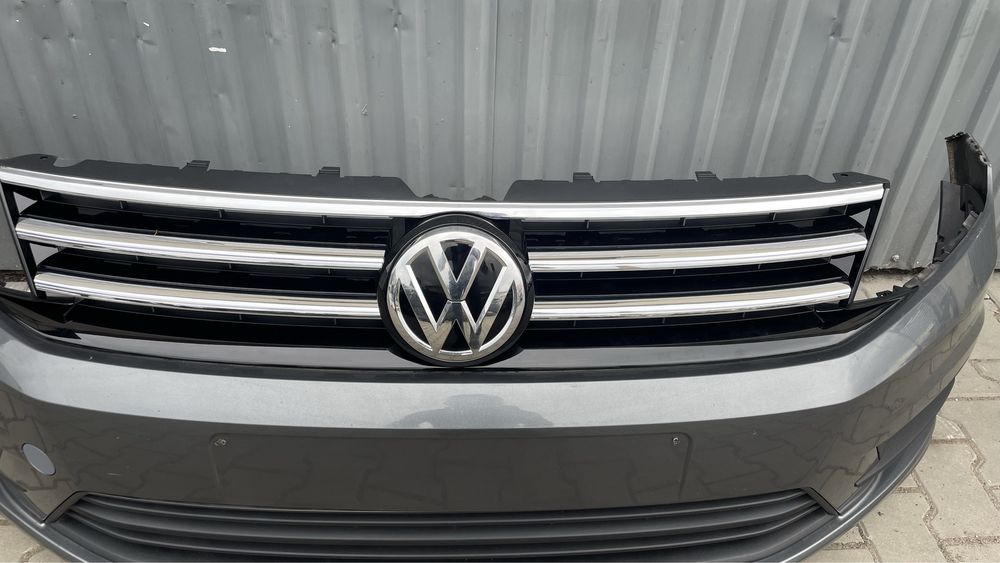 Бампер передній Caddy розборка Каді Туран