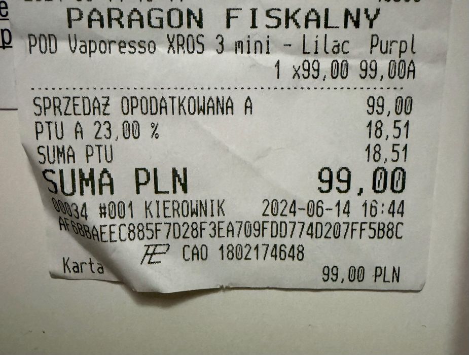 fioletowy powerbank w idealnym stanie