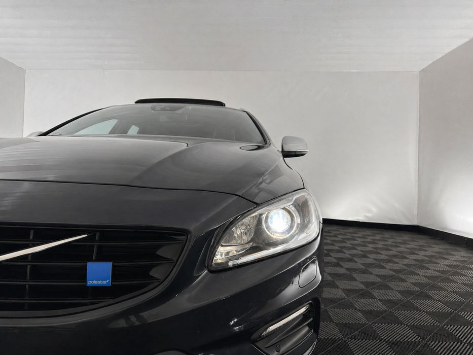 Volvo V60 Volvo V60 D6 Plug-in Hybrid R-Design Polestar