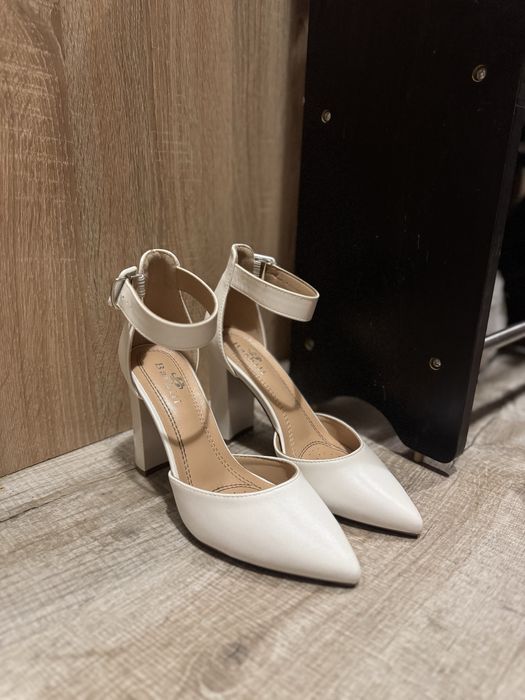 Свадебные туфли весільні туфлі белые босоножки