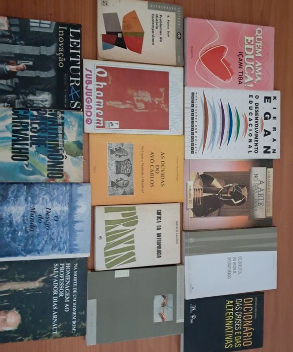 Livros variados temas a 1€