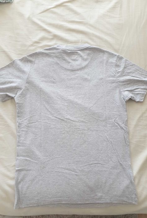 T-shirt Levis homem cinza, tamanho S