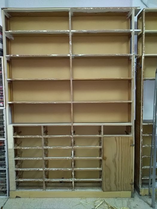 Restauro e fabrico de móveis por medida