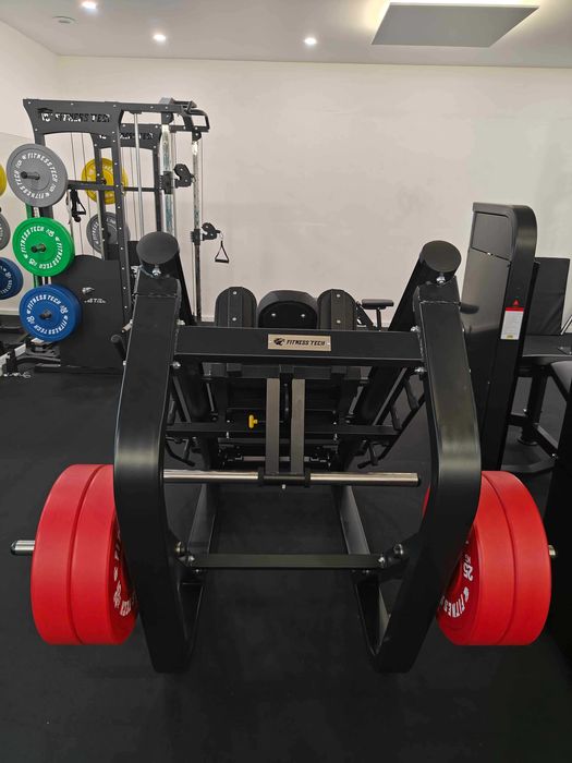 Prensa Jaca + Hack Squat  (Fitness Tech)