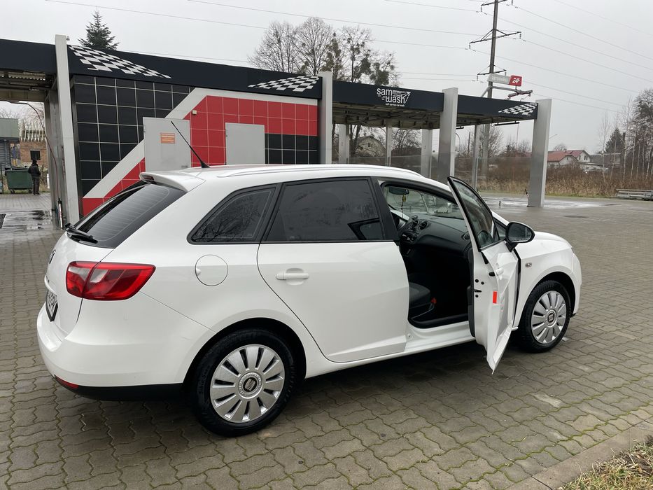 Seat Ibiza 2011 - 1.2 дизель