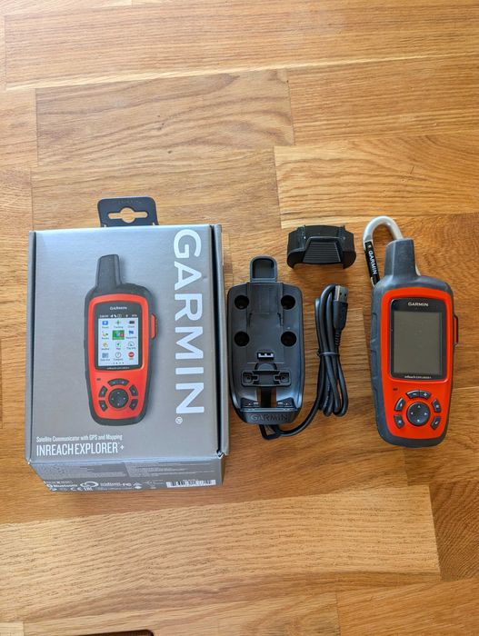 Garmin inReach Explorer+ Satellite Communicator with GPS Navigation