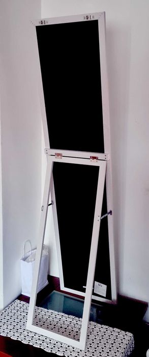 Espelho de Vidro com Pé Hom Com como Novo 160 cm × 37 cm Peso 7 Kg
