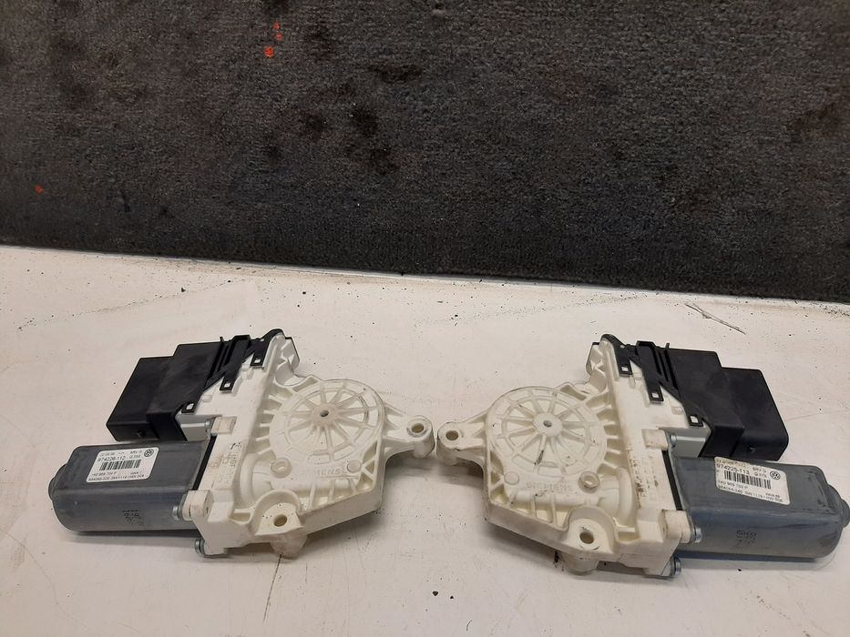 Моторчик склопідйомника задній 1k0959703p 1k0959704p