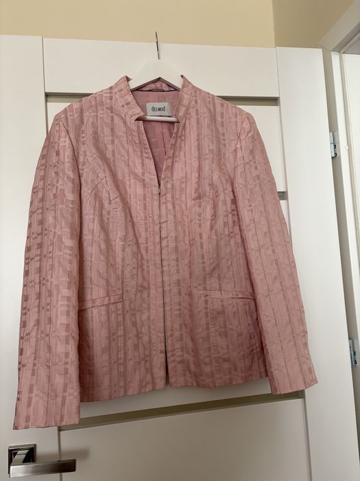 Przejściowa elegancka kurtka rozowa 42