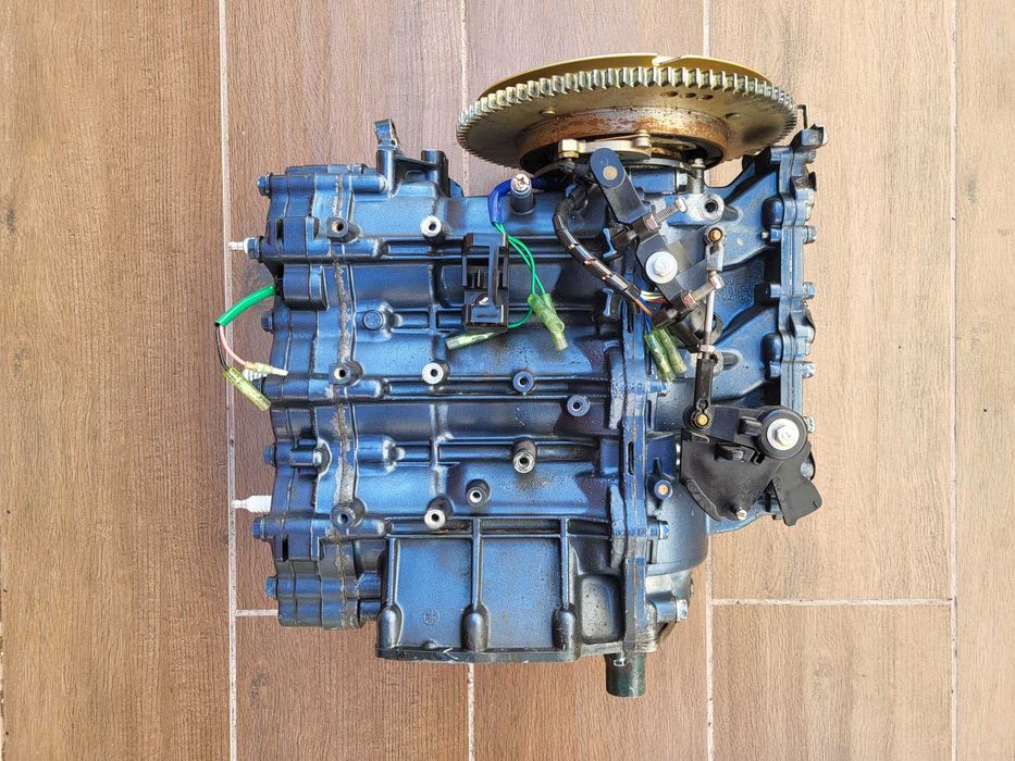 Silnik, główka Yamaha 40 KM 2 suw