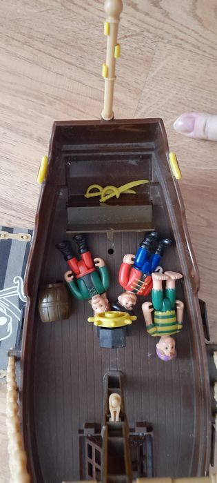 Statek piracki a'la playmobil
