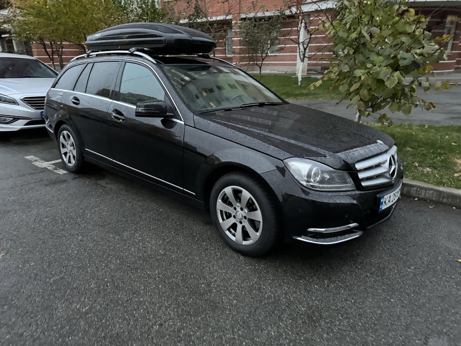 Як новий Thule Spirit 780 багажник бокс