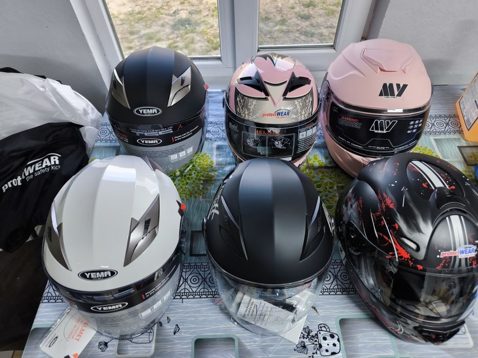 Нові шльоми для мотоциклів