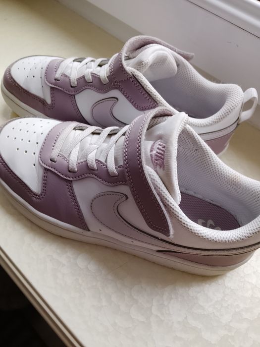 Adidasy dziewczece Nike 35