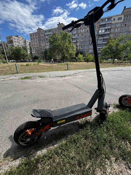 Електросамокат Kukirin g2