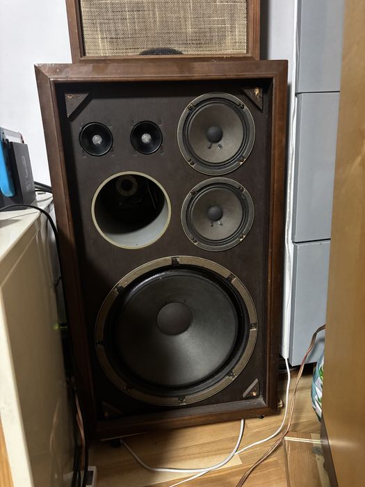 Kolumny Sansui SP 200