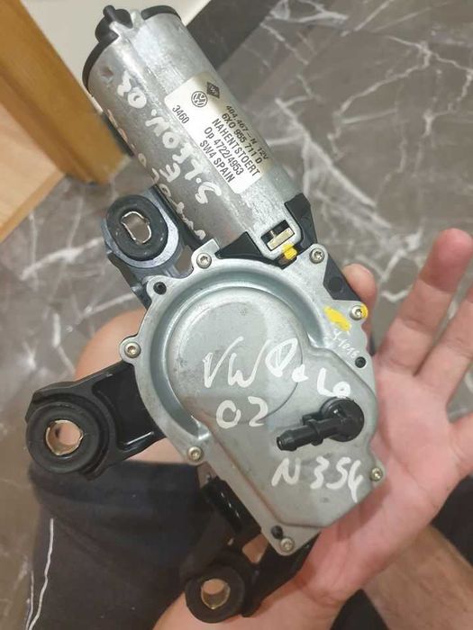 Motor traseiro de agua