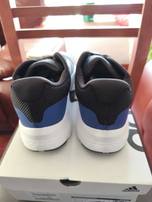 Tenis novos da Adidas tamanho 46