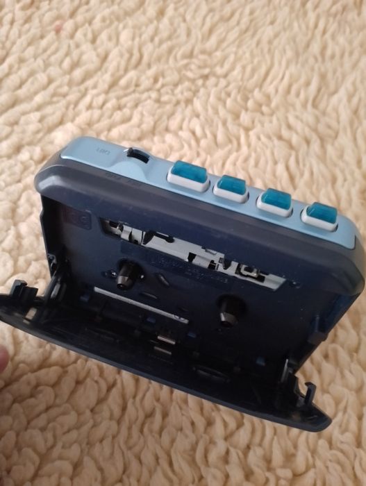 Walkman Panasonic model RQ-E27V