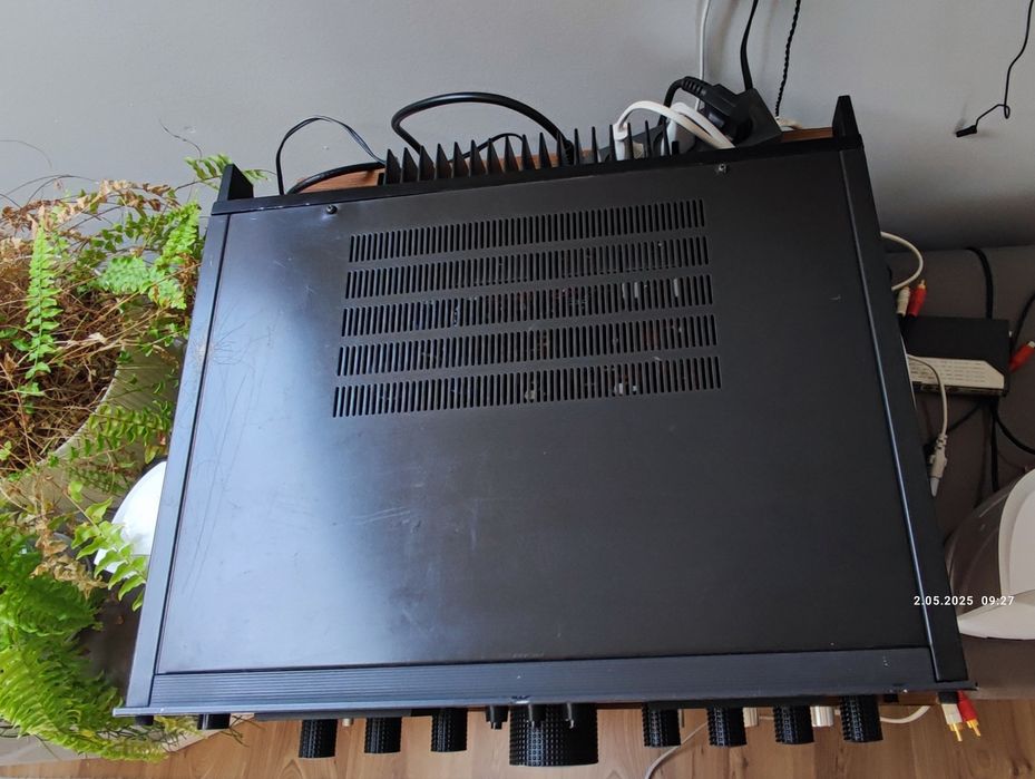 WEGA JPS 351 V200. Wzmacniacz,  taki sam jak  Sony TA F5A, 2x70w sinus