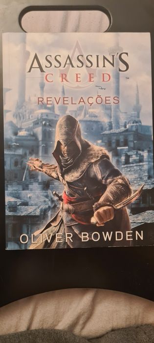 Assassin's creed/ Stephen King/ Juliet Marillier