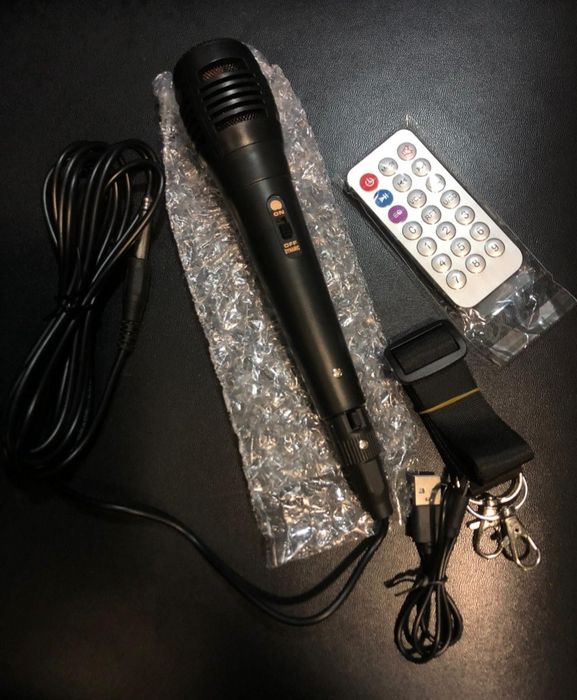 Coluna de som Karaoke Portátil super potente com Bluetooth e micro. Novas!