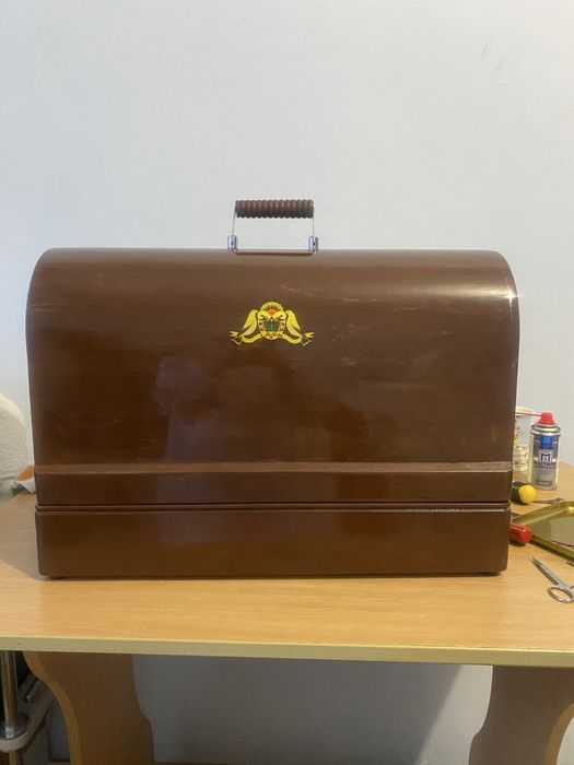 Продам нову швейну машинку