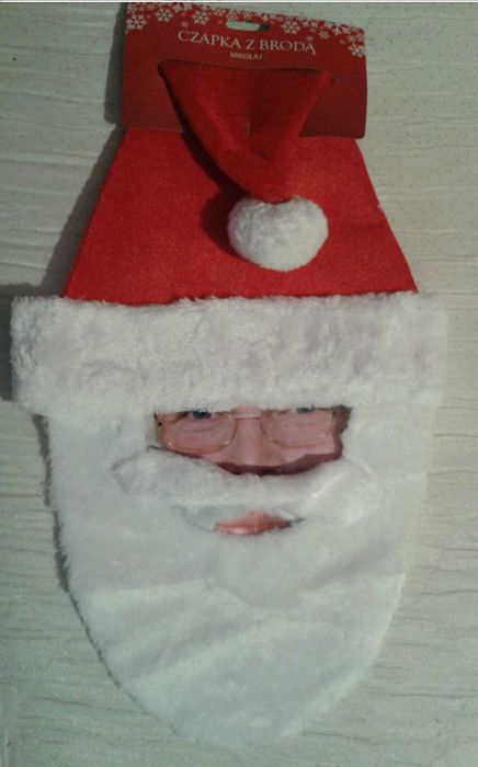 Czapka Świętego Mikołaja czerwona z pomponem z białą BRODĄ I WĄSAMI