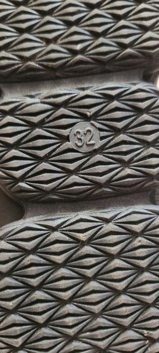 Зимові чоботи на хлопчика