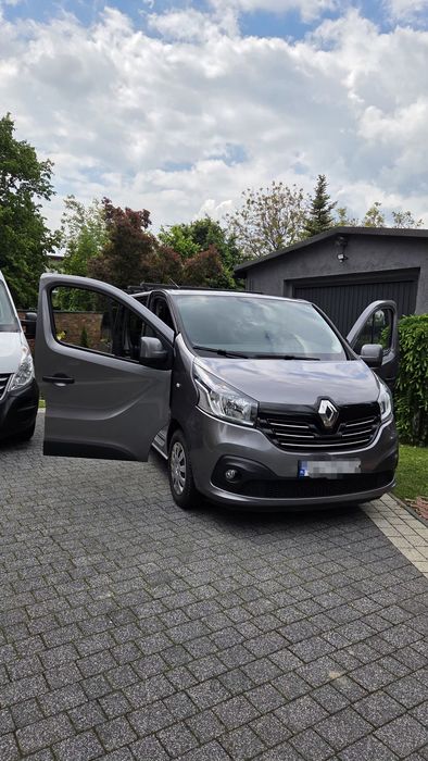 Wynajem wypożyczalnia busa Renault Trafic wolne terminy