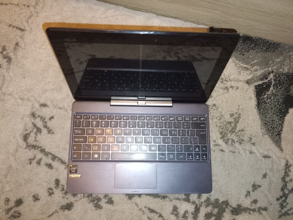 Sprzedam laptop Asus T100T Series