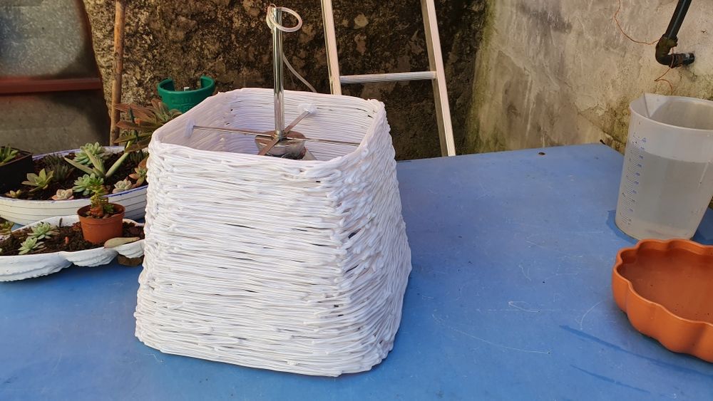 Candeeiro de teto vidro branco novo