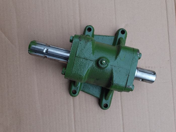 przystawka przekładnia rozsiewacza RCW 3 ROLMUS