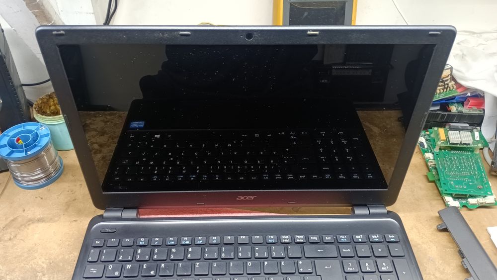 Computador portatil ACER Aspire E1 570 para peças