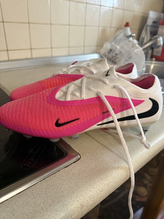 Na sprzedaż: buty piłkarskie