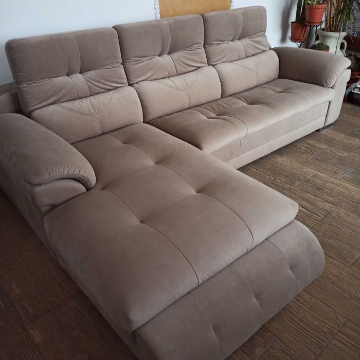 Продаю новий розкішний диван.