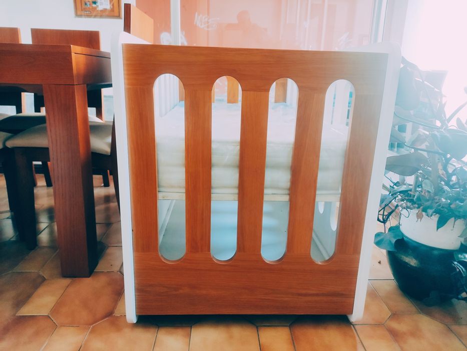 Berço para bebé NOVO