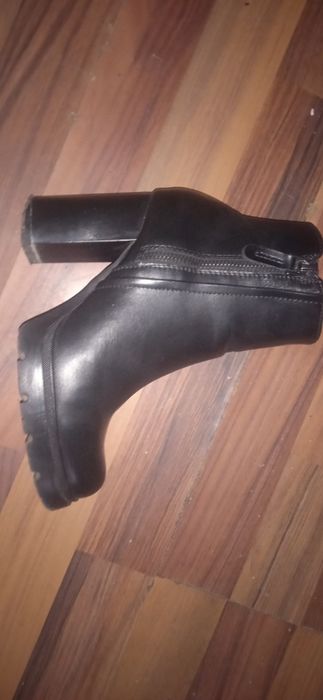 Черевички жіночі