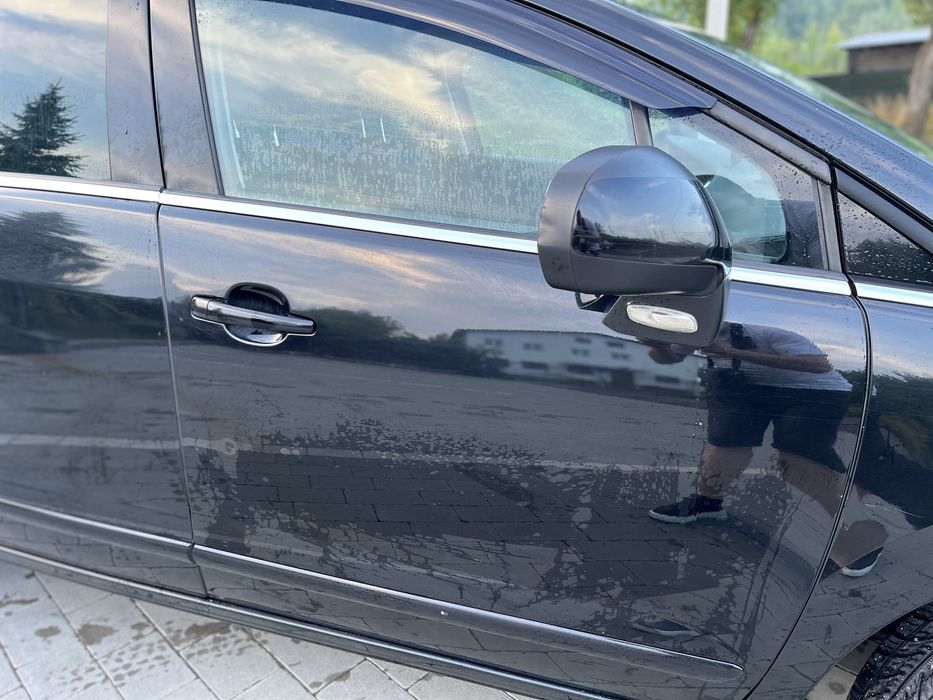 Exlusive Pegout 5008 2010