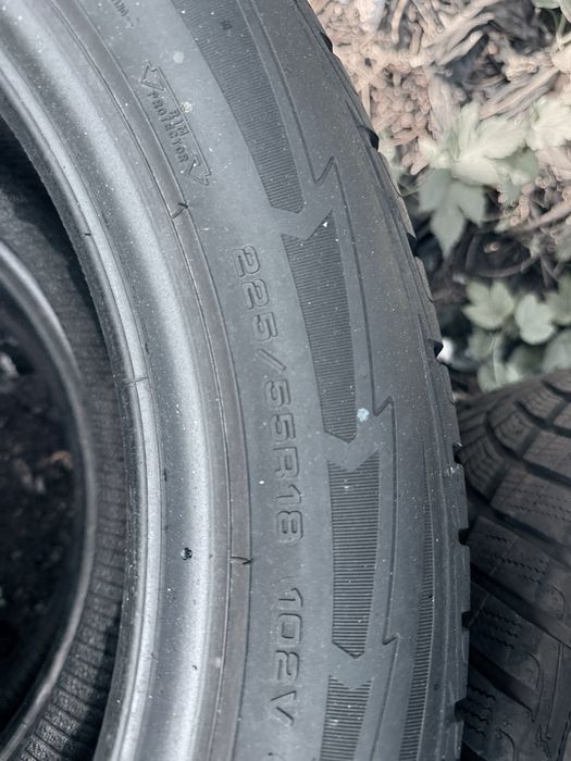 225 55 18 Goodyear UltraGrip Perfomane Gen 1 Suv 85% 2024 Шини Зима