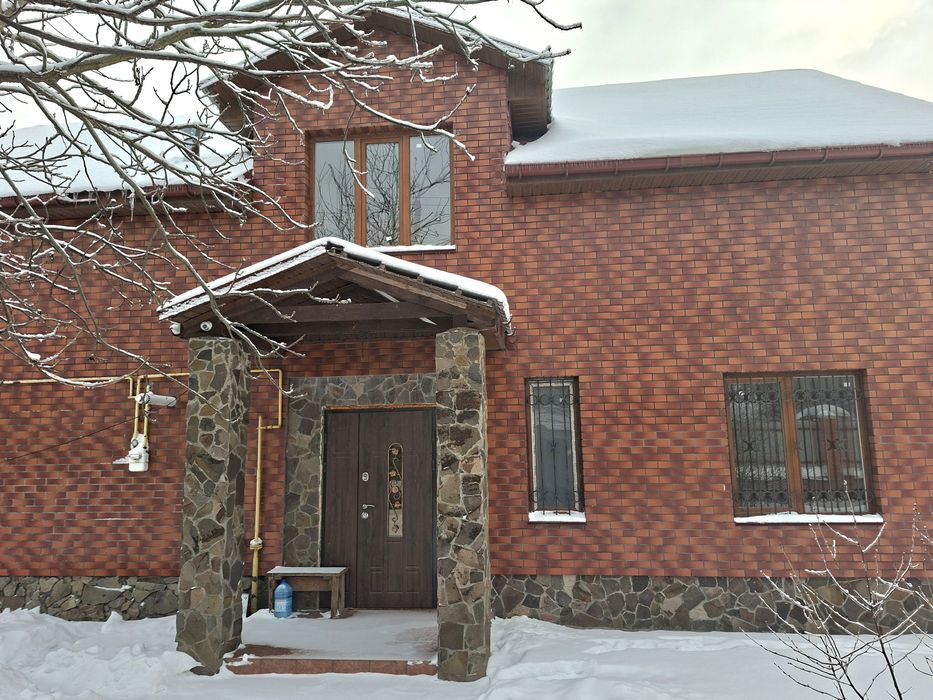 Продаж ! Макарів . Будинок 205 м2 . ГАЗ .Набережна вул.