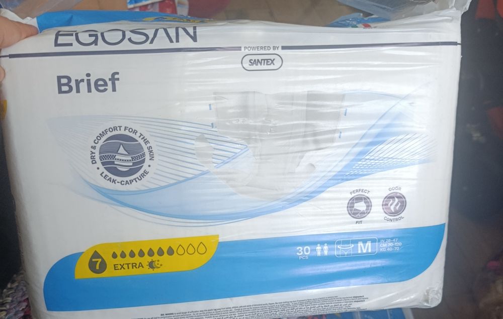 Продам памперси M