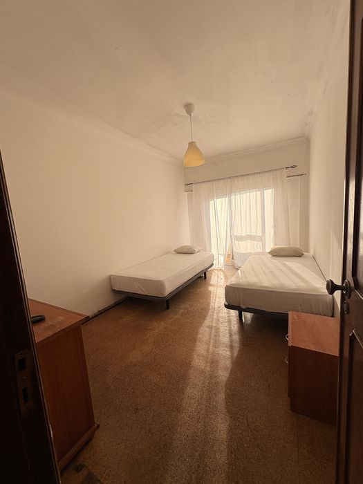 Aluguer de Quarto no Prior velho- Despesas incluidas!!
