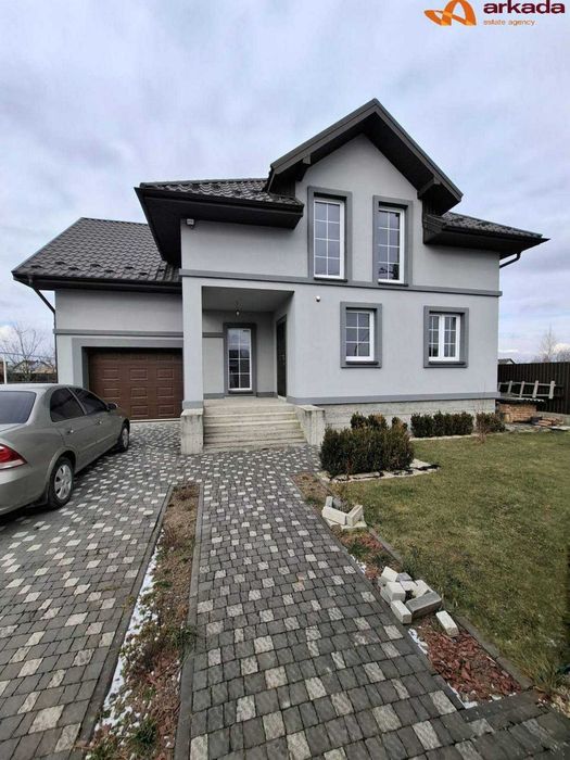 Продам 2 нових будинки на 12сотках в елітному районі.Драгомирчани.