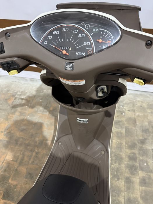 Продам хонда DIO ar 68