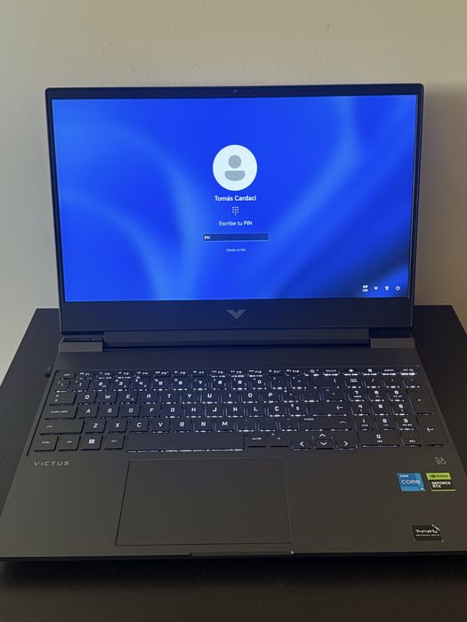 Victus Laptop Gaming HP 15-fa0022np / Intel i5-12450H / NVIDIA GeForce RTX 3050 4GB / 16GB RAM / 512GB SSD / 15,6” Full HD 144Hz / Windows 11