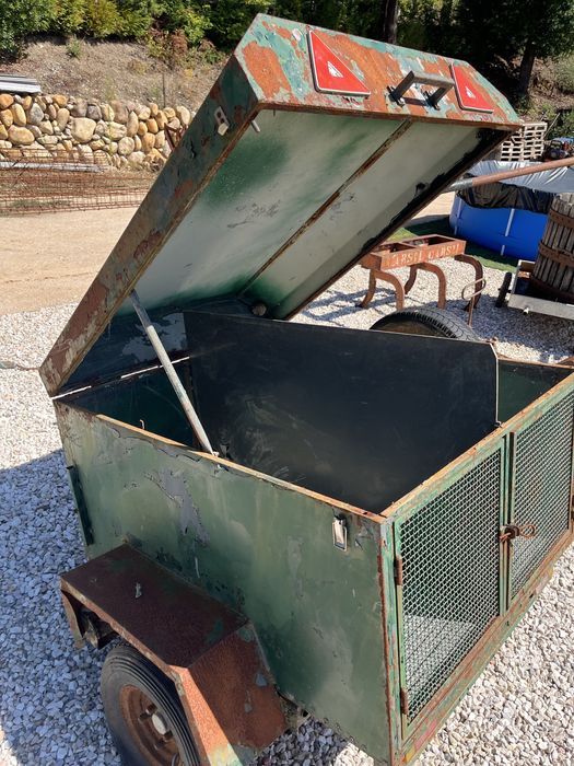 Reboque de caça ou carga